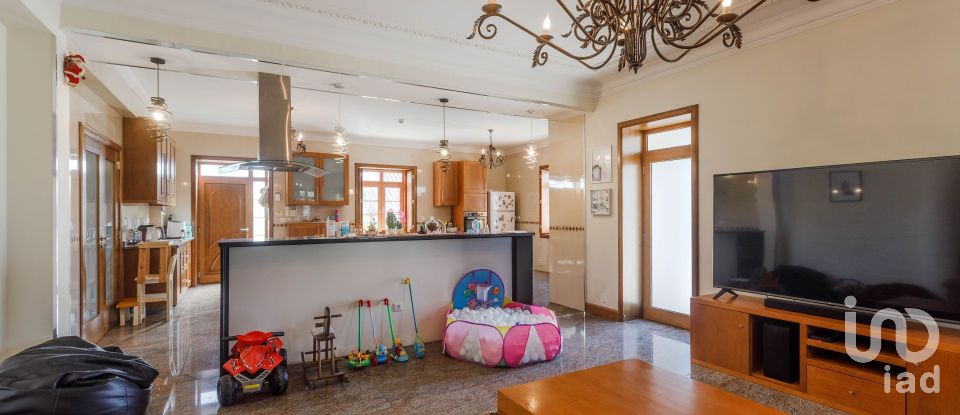 Maison T5 à Lijó de 402 m²