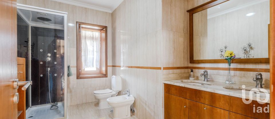 Maison T5 à Lijó de 402 m²