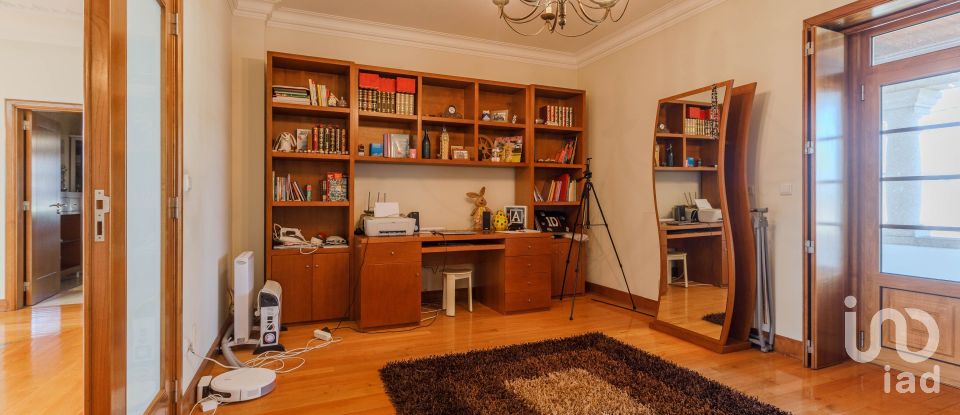 Maison T5 à Lijó de 402 m²