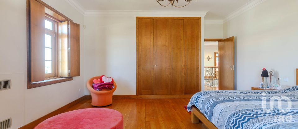 Maison T5 à Lijó de 402 m²