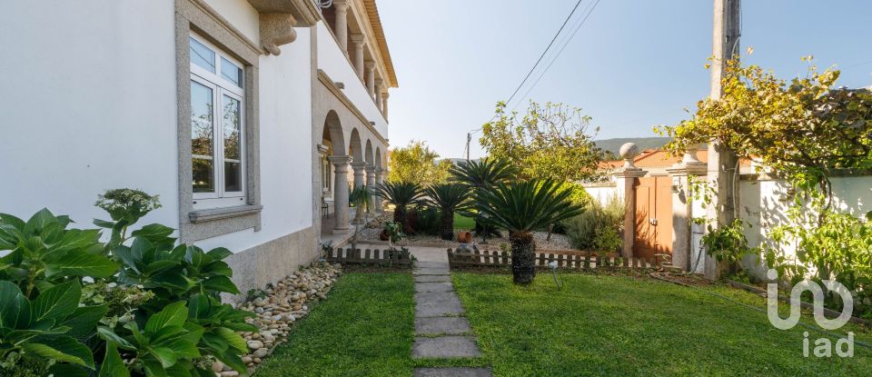 Maison T5 à Lijó de 402 m²