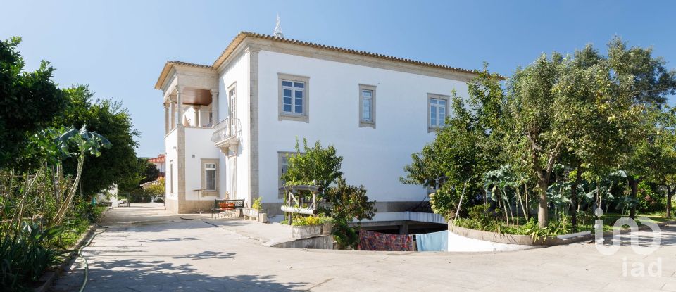 Maison T5 à Lijó de 402 m²