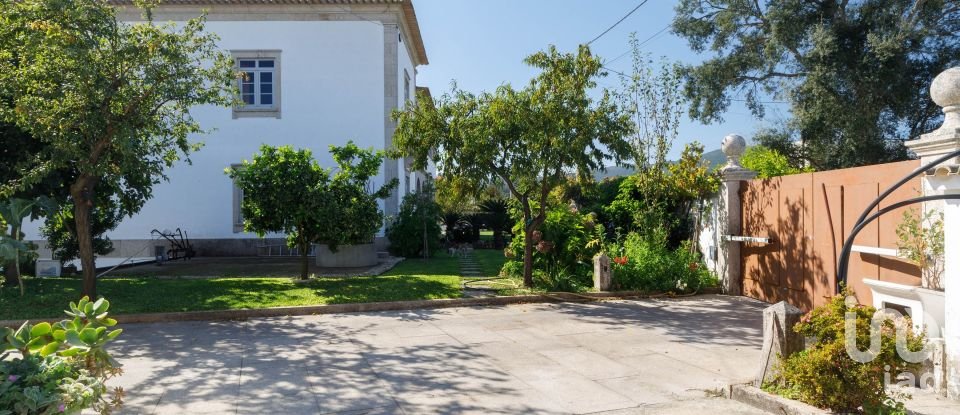 Maison T5 à Lijó de 402 m²