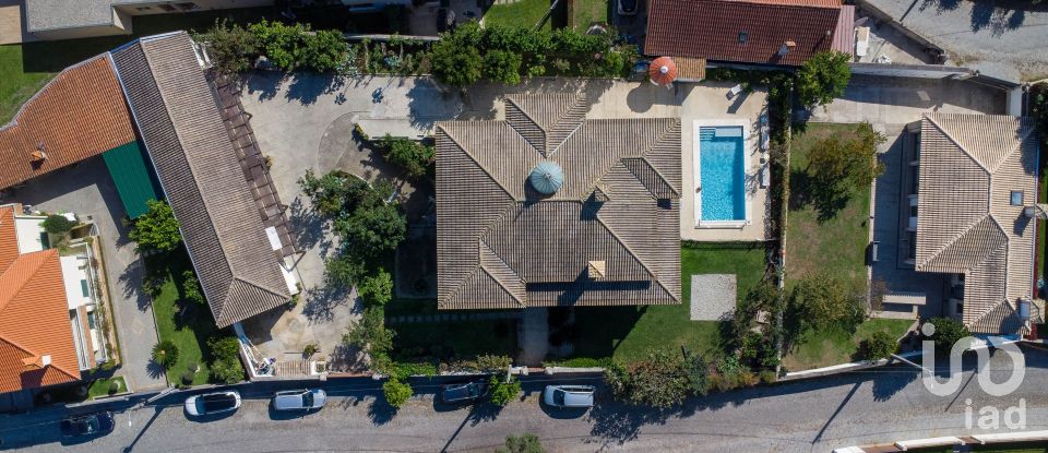 Maison T5 à Lijó de 402 m²