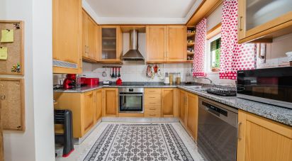 Maison T4 à Santa Maria, São Pedro e Sobral da Lagoa de 256 m²