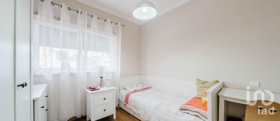 Moradia T4 em Santa Maria, São Pedro e Sobral da Lagoa de 256 m²