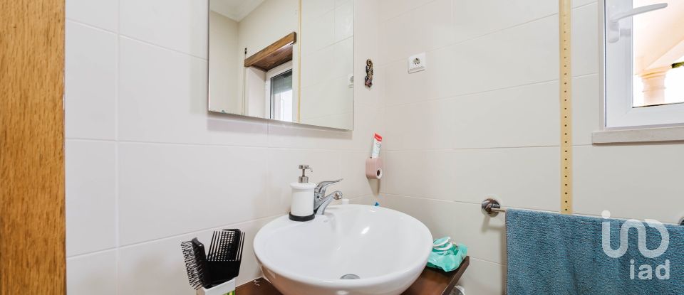 Moradia T4 em Santa Maria, São Pedro e Sobral da Lagoa de 256 m²