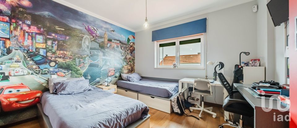 Moradia T4 em Santa Maria, São Pedro e Sobral da Lagoa de 256 m²