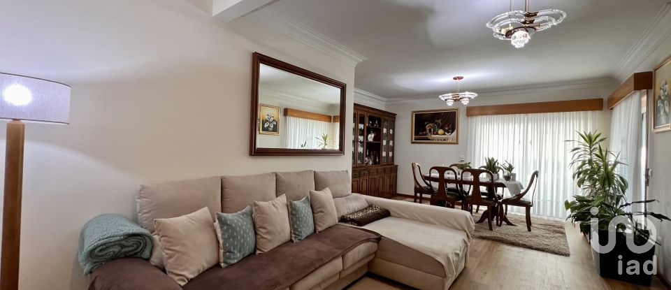 Moradia T3 em Nogueira e silva escura de 193 m²