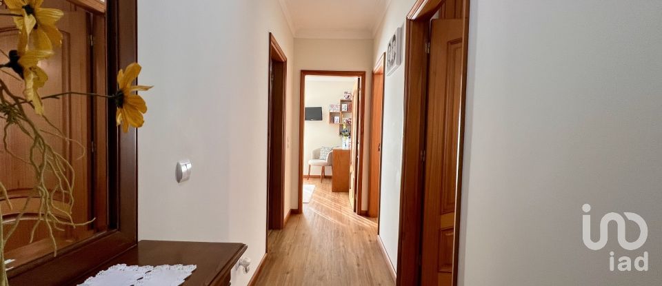 Moradia T3 em Nogueira e silva escura de 193 m²