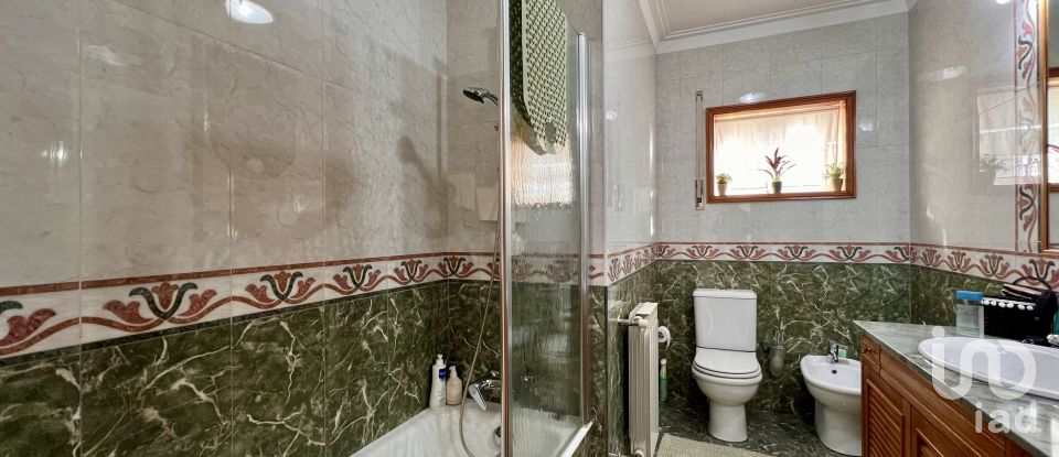 Moradia T3 em Nogueira e silva escura de 193 m²