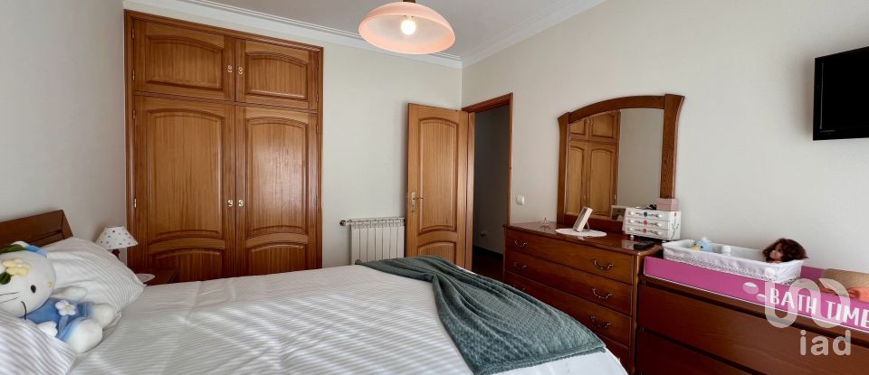 Moradia T3 em Nogueira e silva escura de 193 m²