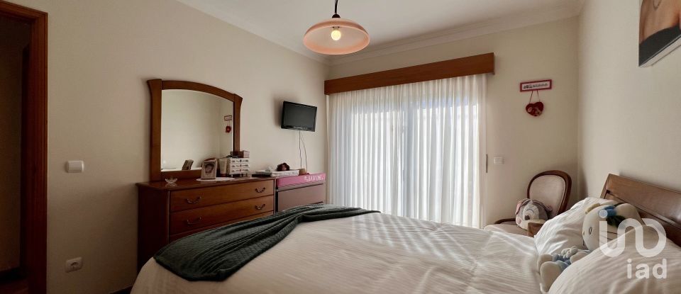 Moradia T3 em Nogueira e silva escura de 193 m²