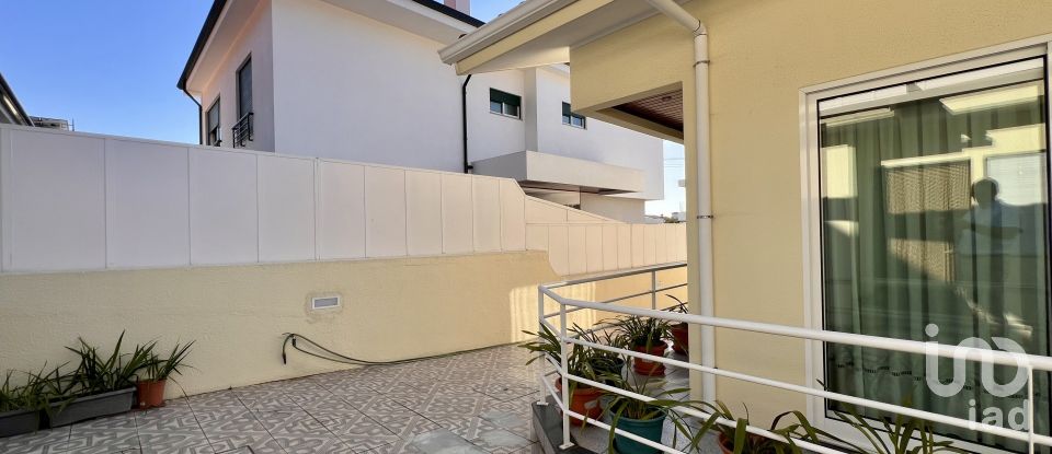 Moradia T3 em Nogueira e silva escura de 193 m²