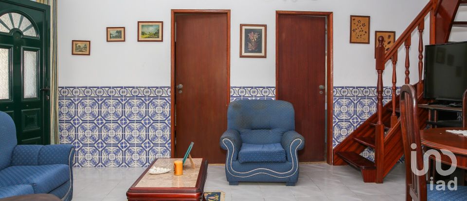 Moradia T3 em Tó de 83 m²