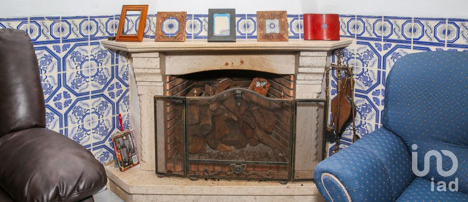 Moradia T3 em Tó de 83 m²