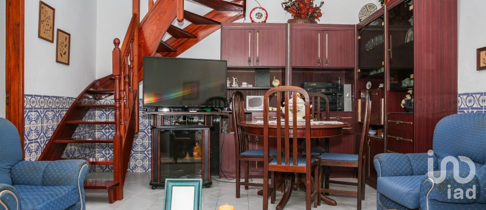 Moradia T3 em Tó de 83 m²