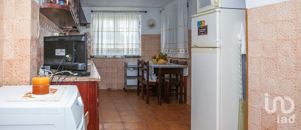 Moradia T3 em Tó de 83 m²