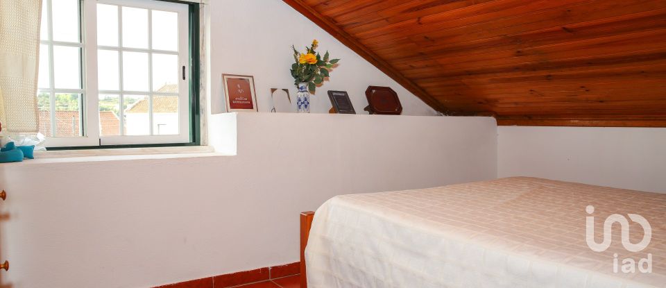 Moradia T3 em Tó de 83 m²