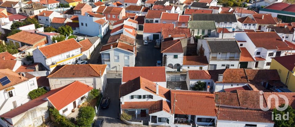 Moradia T3 em Tó de 83 m²