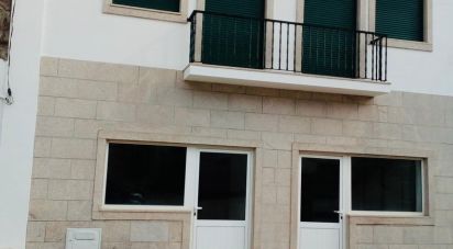 Maison T3 à Lombo de 219 m²