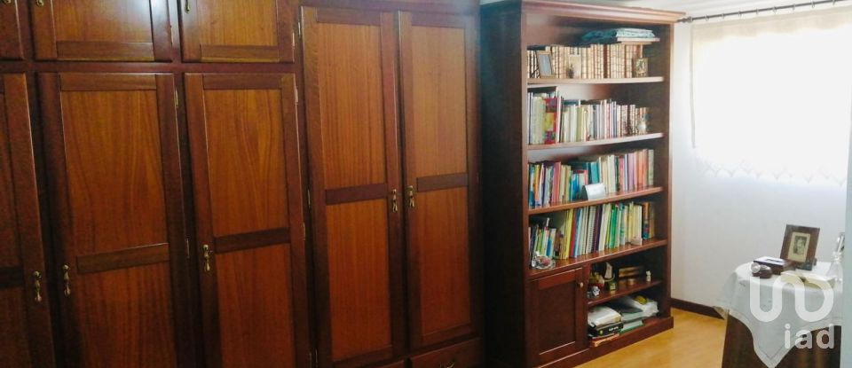 Moradia T3 em Lombo de 219 m²