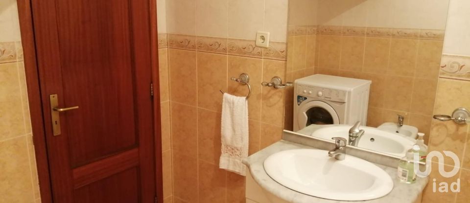 Moradia T3 em Lombo de 219 m²