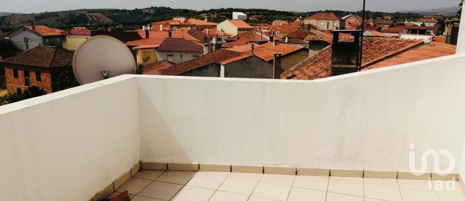 Moradia T3 em Lombo de 219 m²