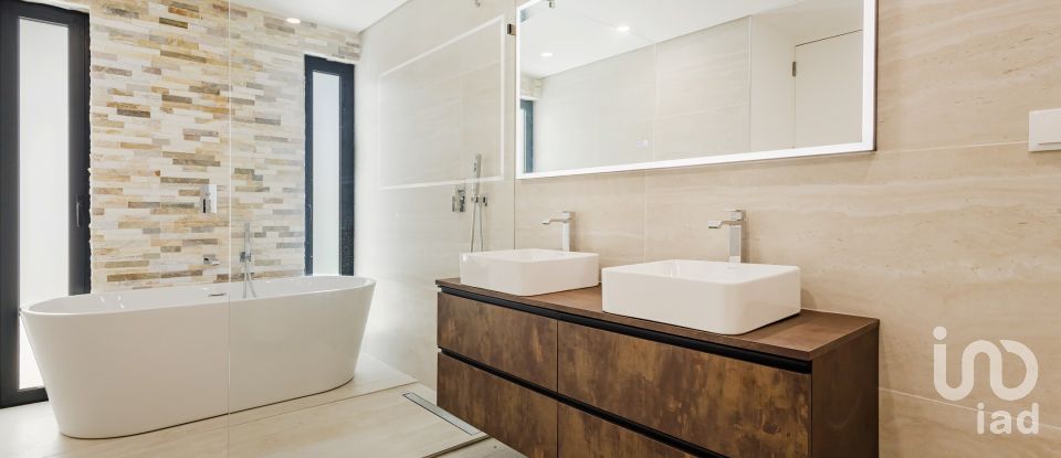 Moradia T3 em Albufeira e Olhos de Água de 200 m²