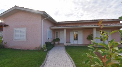 Maison T3 à Arrifana de 228 m²