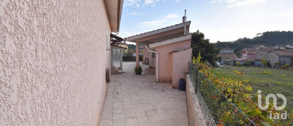 Moradia T3 em Arrifana de 228 m²