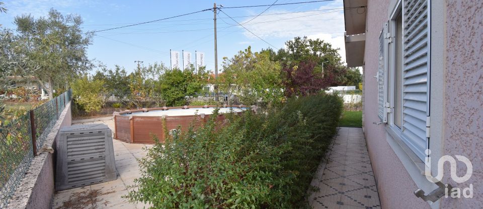 Moradia T3 em Arrifana de 228 m²