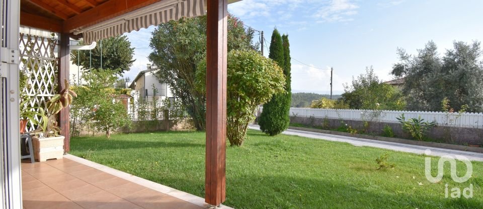 Moradia T3 em Arrifana de 228 m²