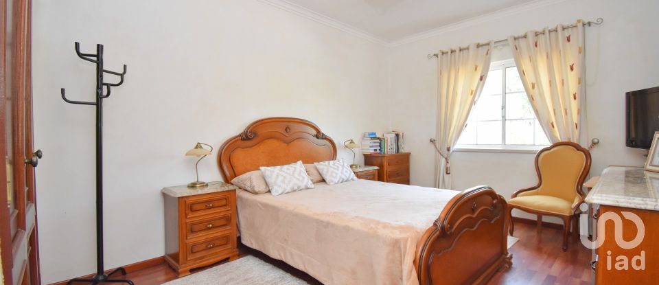 Moradia T3 em Arrifana de 228 m²