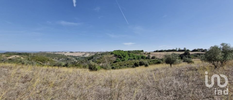 Terreno em Abitureiras de 17 600 m²