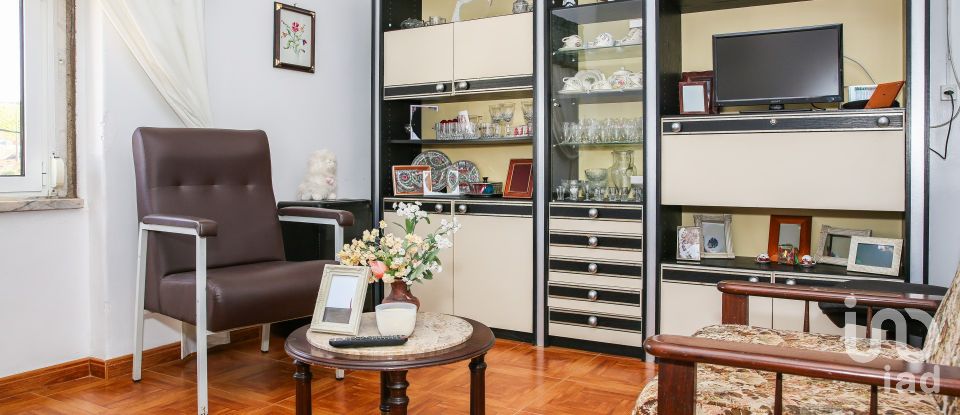 Moradia T2 em Aldeia Galega da Merceana e Aldeia Gavinha de 85 m²