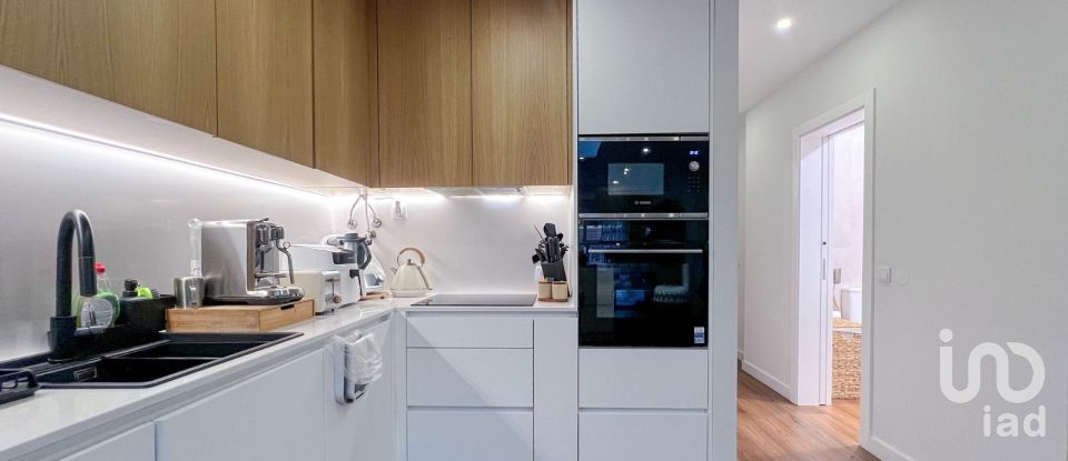 Building in Quarteira of 74 m²