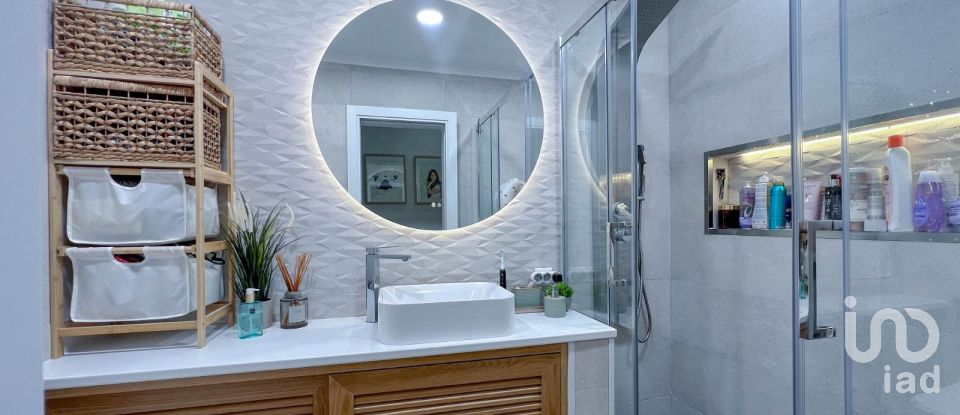 Building in Quarteira of 74 m²