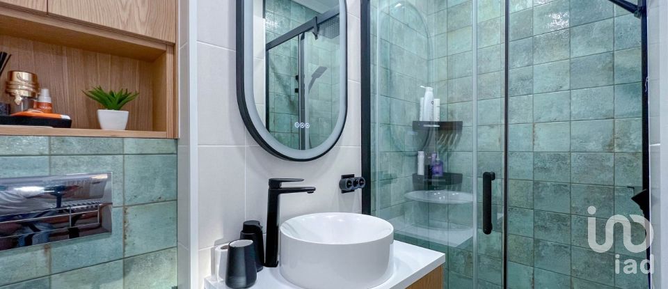 Building in Quarteira of 74 m²