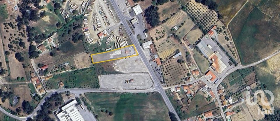 Hangar à Aveiras de Baixo de 210 m²