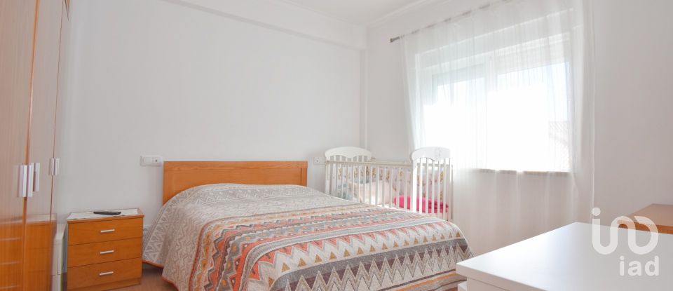 Apartamento T2 em Alverca do Ribatejo e Sobralinho de 80 m²