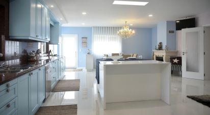 Maison T7 à Oliveira do Bairro de 850 m²