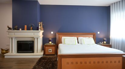 Maison T7 à Oliveira do Bairro de 850 m²