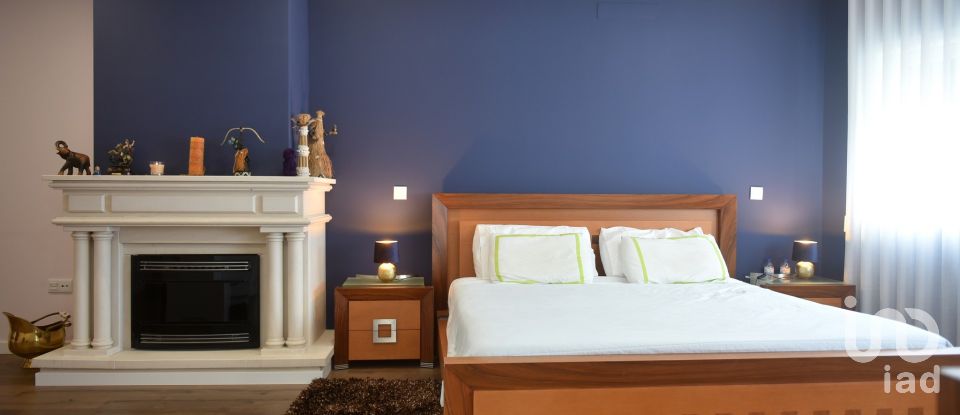 Moradia T7 em Oliveira do Bairro de 850 m²