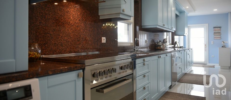 Moradia T7 em Oliveira do Bairro de 850 m²