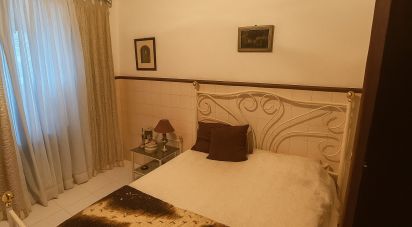 Maison de plain-pied T2 à Caldas da Rainha - Nossa Senhora do Pópulo, Coto e São Gregório de 273 m²