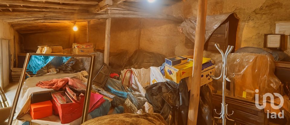 Moradia térrea T2 em Caldas da Rainha - Nossa Senhora do Pópulo, Coto e São Gregório de 273 m²