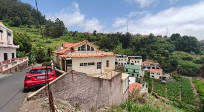 House T3 in Canhas of 248 m²