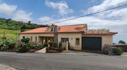 House T3 in Canhas of 248 m²