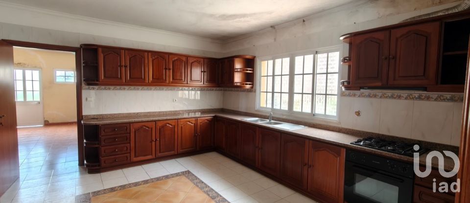 Moradia T3 em Canhas de 248 m²